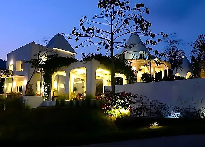 รีสอร์ท Aristo Chic & Farm 4*