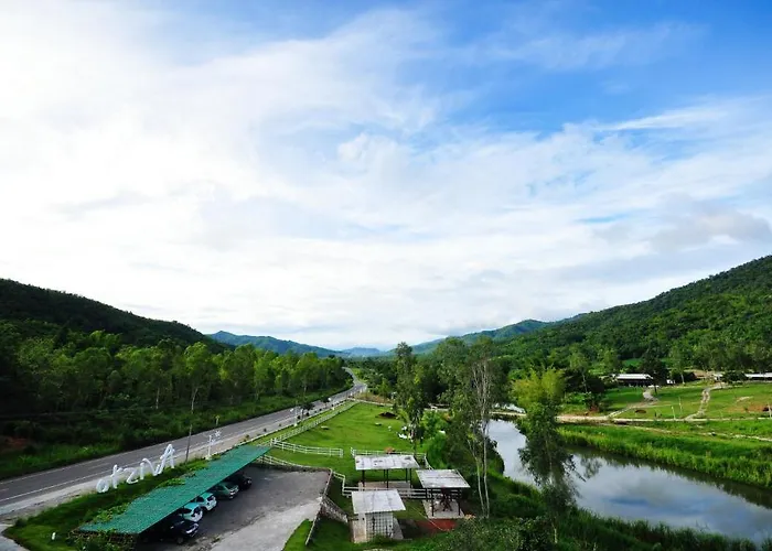 รีสอร์ท Aristo Chic & Farm สวนผึ้ง