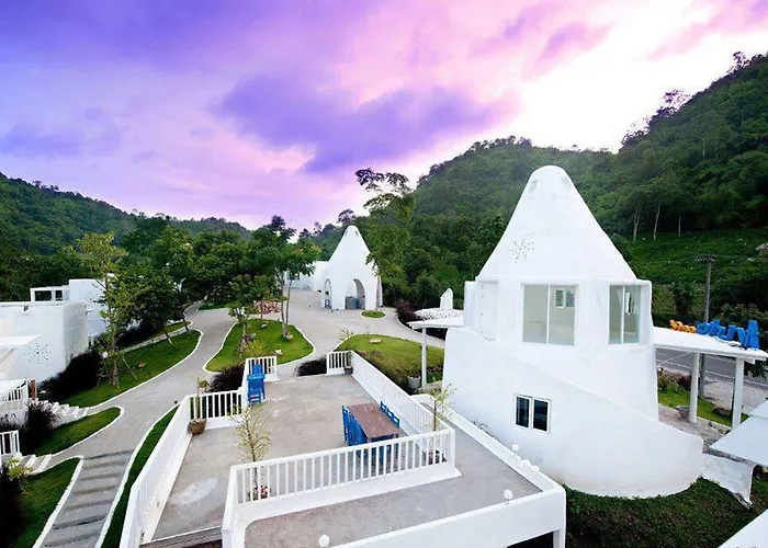 Aristo Chic & Farm รีสอร์ท 4*